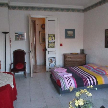Chez Brigitte Guesthouse Ніцца Екстер'єр фото