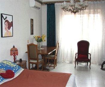 Chez Brigitte Guesthouse Ніцца Екстер'єр фото